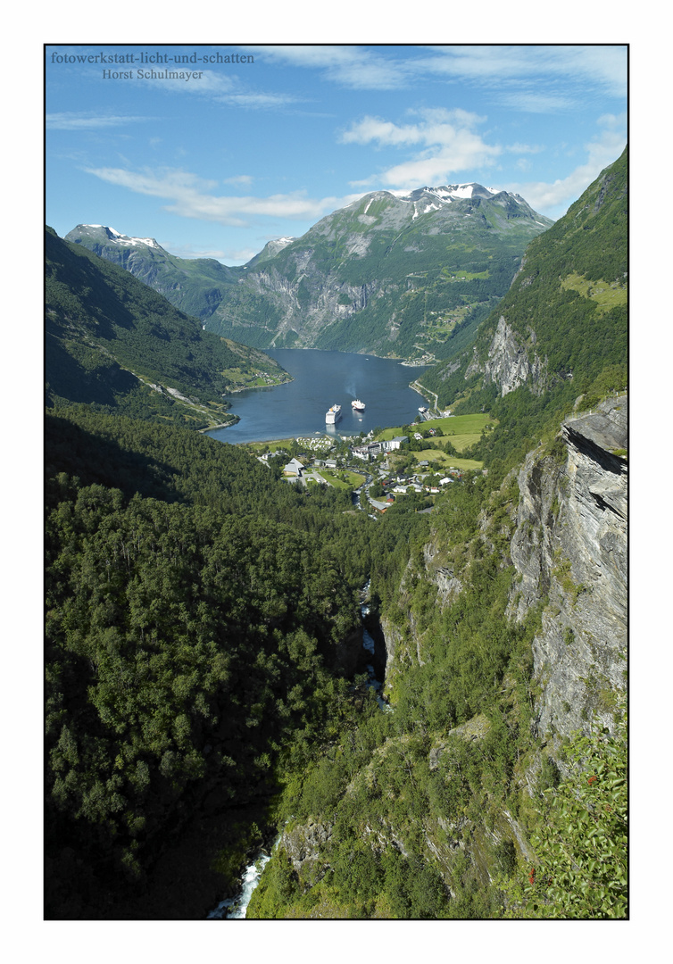 Blick von Flydalsjuvet nach Geiranger - Norwegen