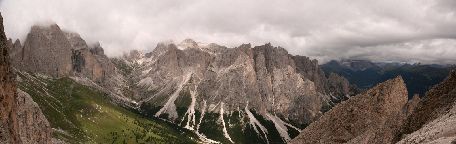 Blick von Grasleitenpass zum Grant Cront