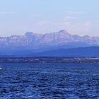 Blick von Hagnau auf den Bodensee und die schweizer Berge