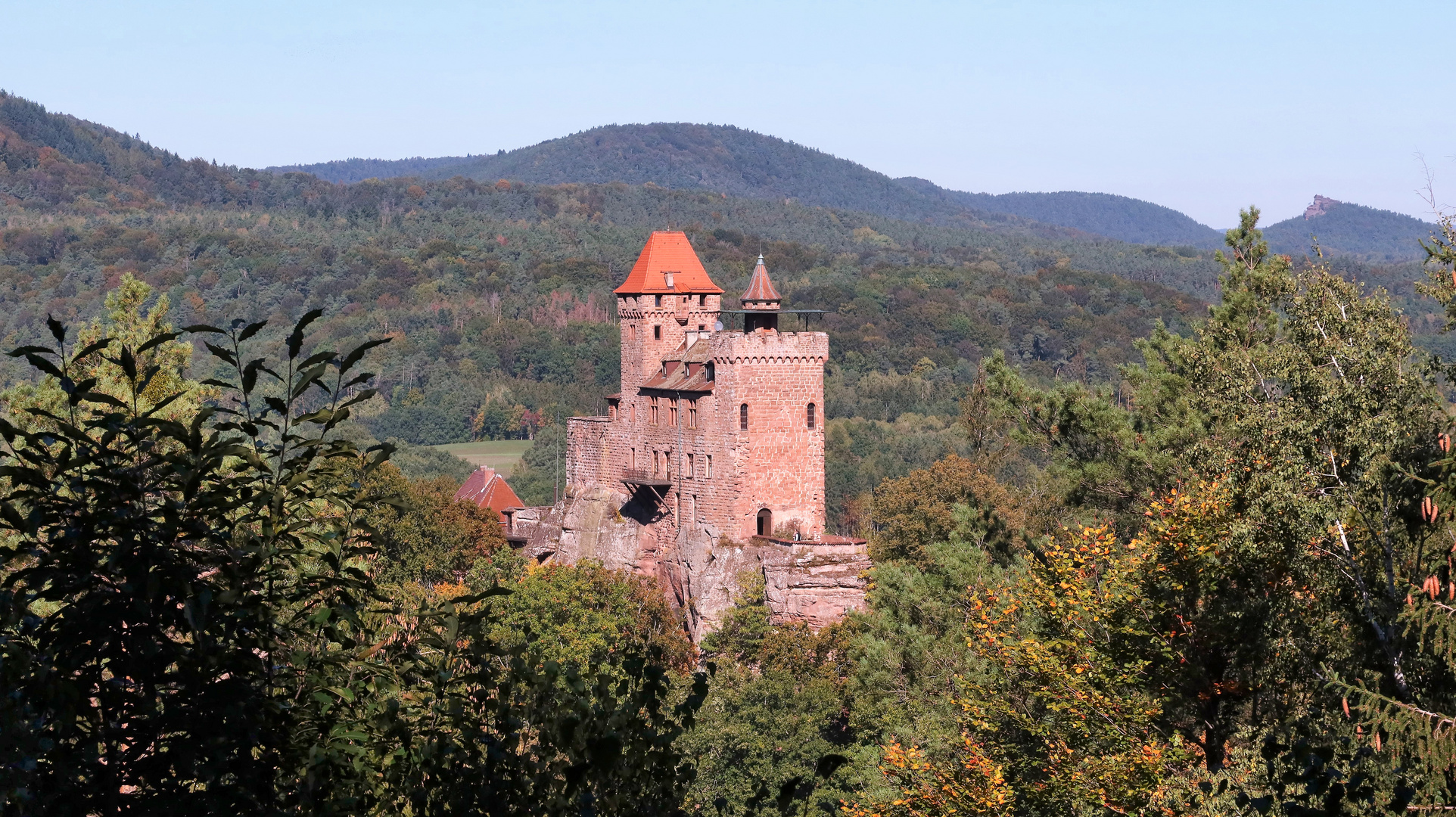 Blick von Klein-Frankreich zur Burg Berwartstein - 0034HF 