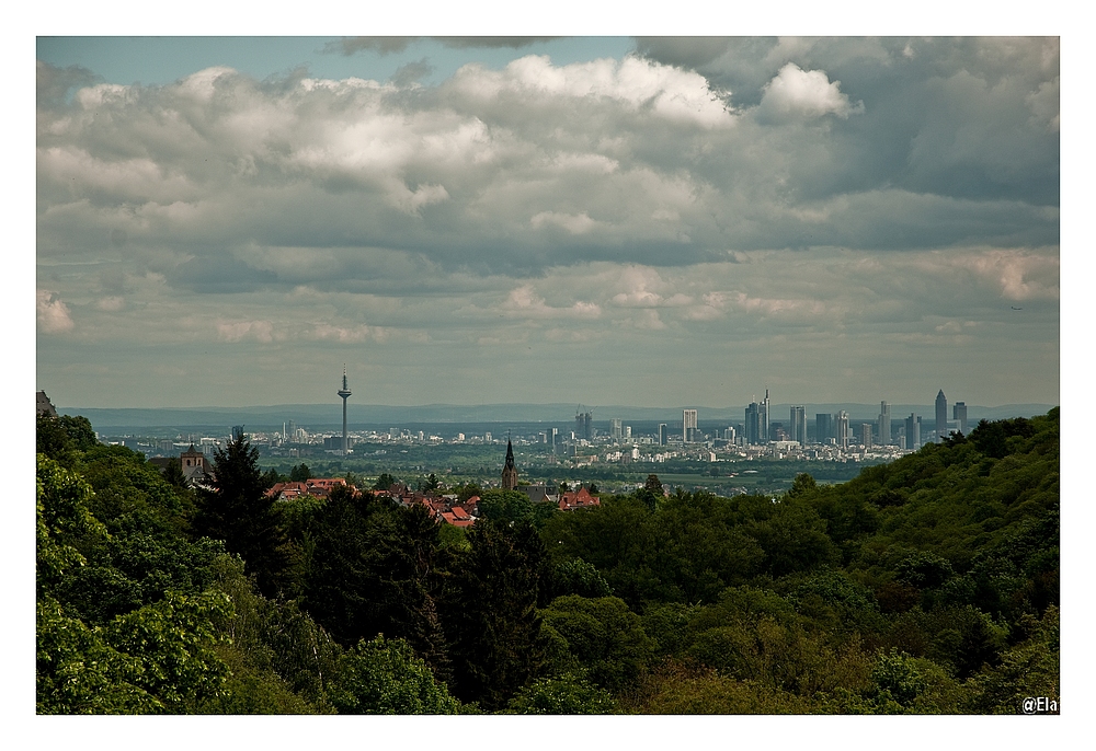Blick von Kronberg auf Frankfurt
