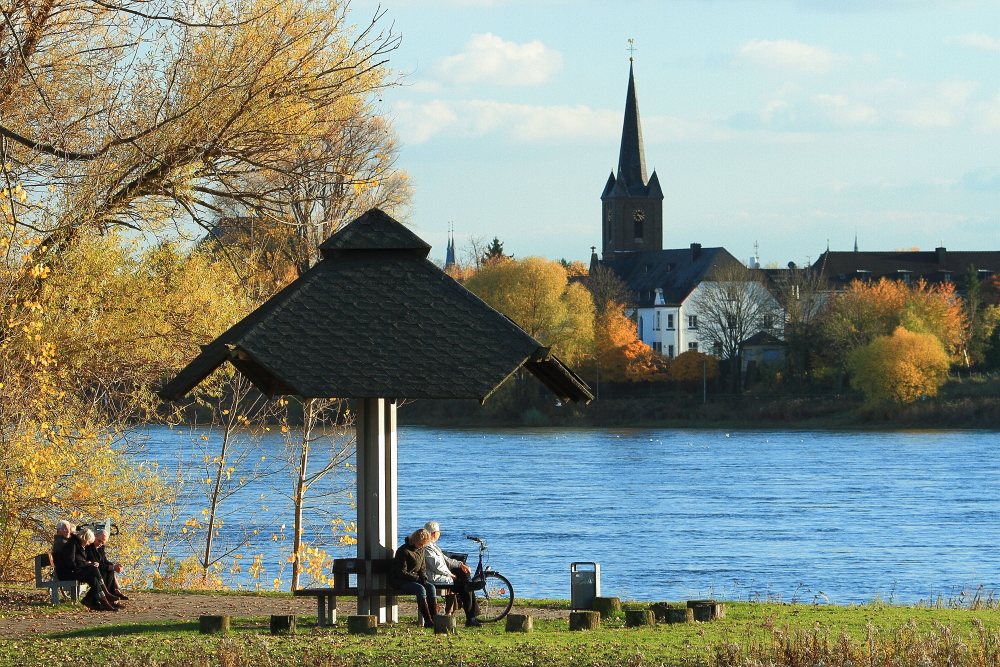 Blick von Mondorf nach Schwarzrheindorf (Bonn)