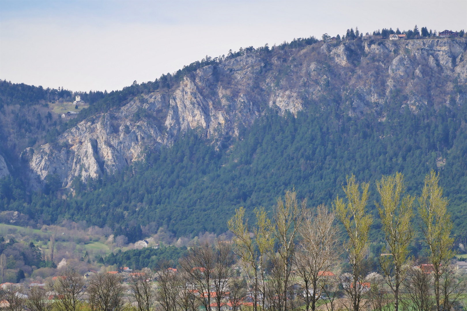 Blick von Muthmannsdorf auf die Hohe Wand