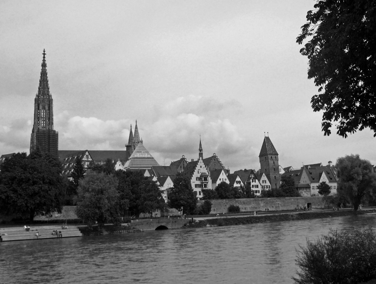Blick von Neu Ulm nach Ulm