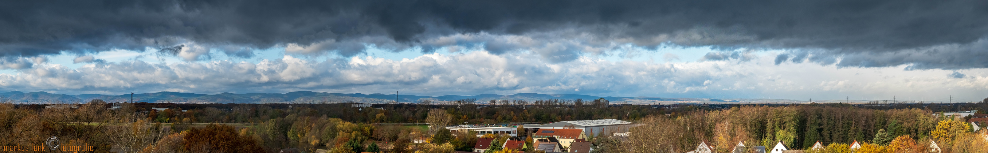 Blick von Neuhofen Richtung Haardt