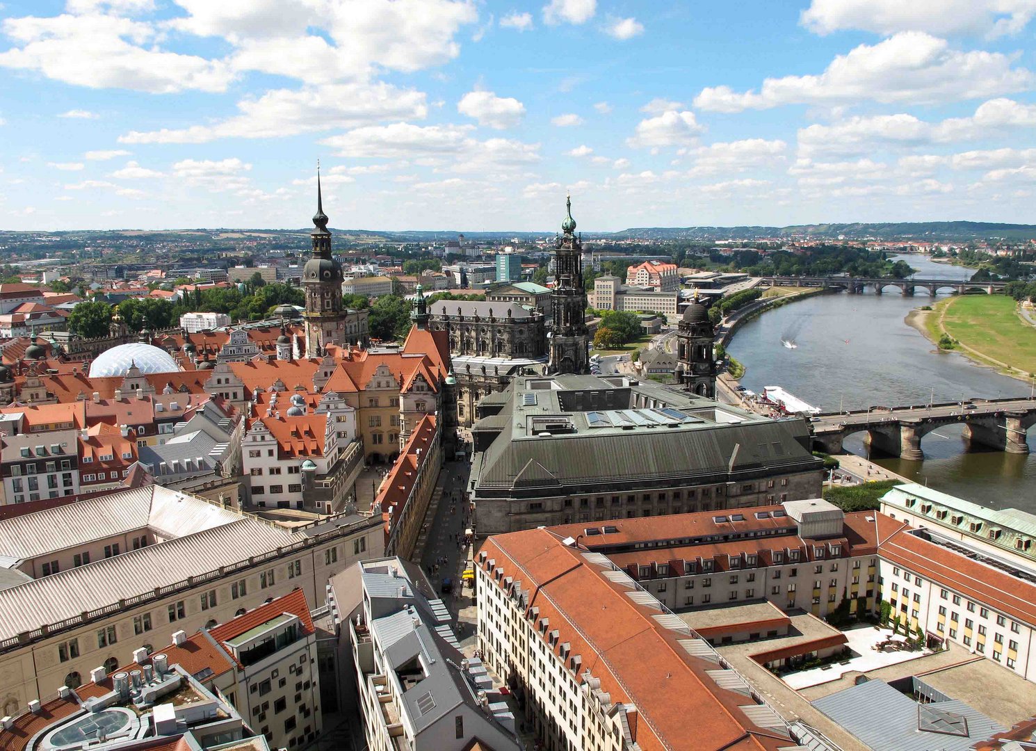 Blick von oben auf Dresden
