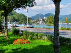 Blick von Oberwinter zum Drachenfels