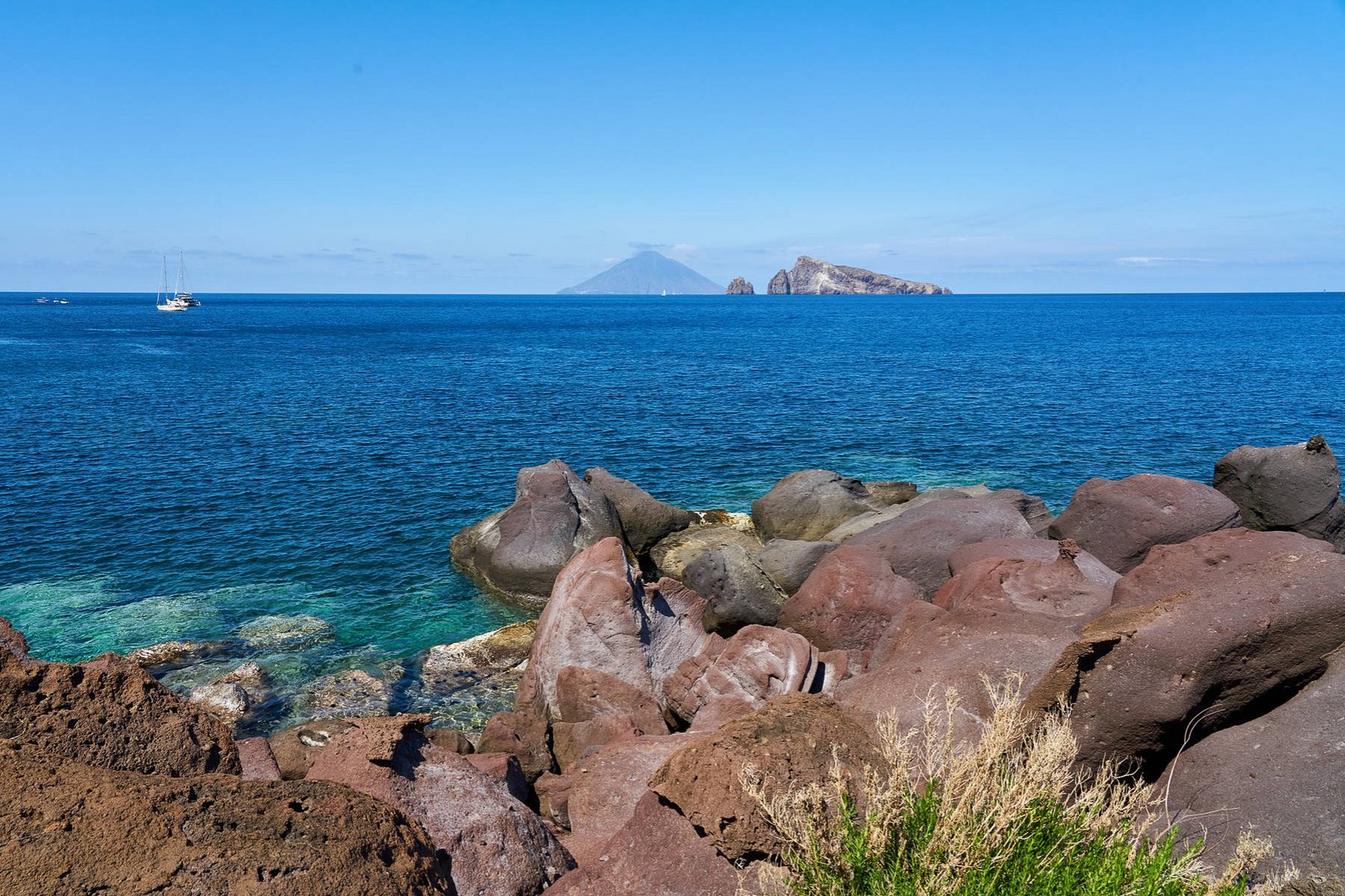 Blick  von Panarea ...