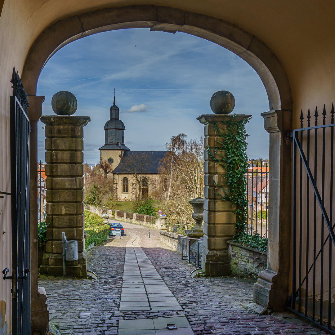 Blick von Schloss Friedrichstein zur Phil.-Ncolai-Kirche