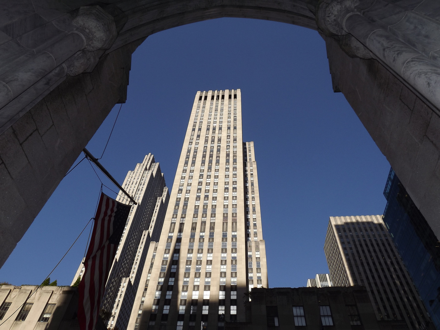 Blick von St. Patrick's Cathedral Richtung Rockefeller Tower