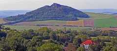 Blick von Sutom zum Vrsetin, dem man am Gipfel auch eine ....