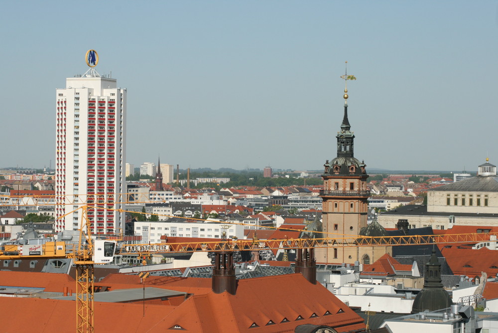 Blick von Turm der Thomaskirche in östliche Richtung über Leipzig