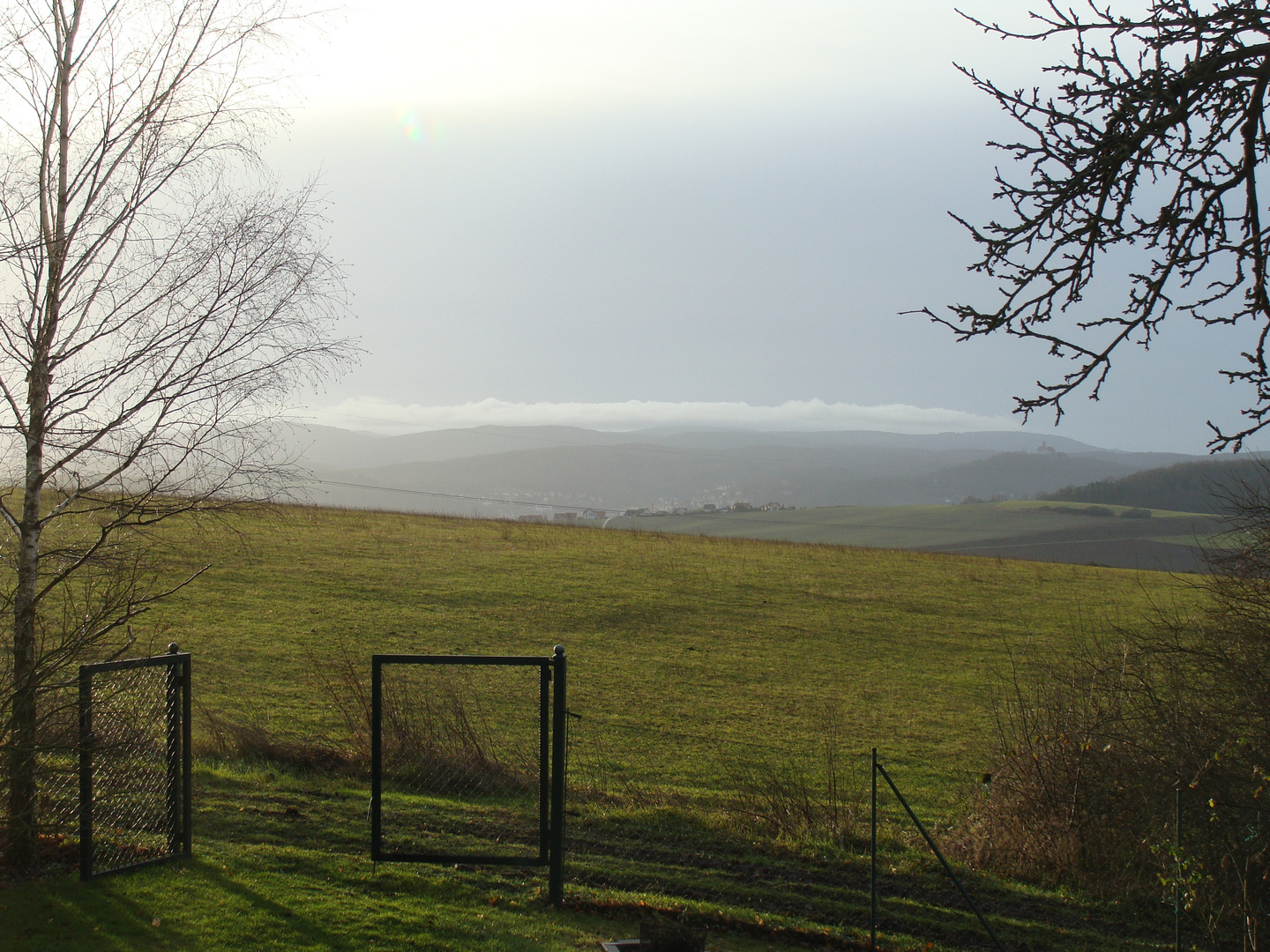 Blick von Ütteroda auf die Wartburg im Januar - Morgendunst