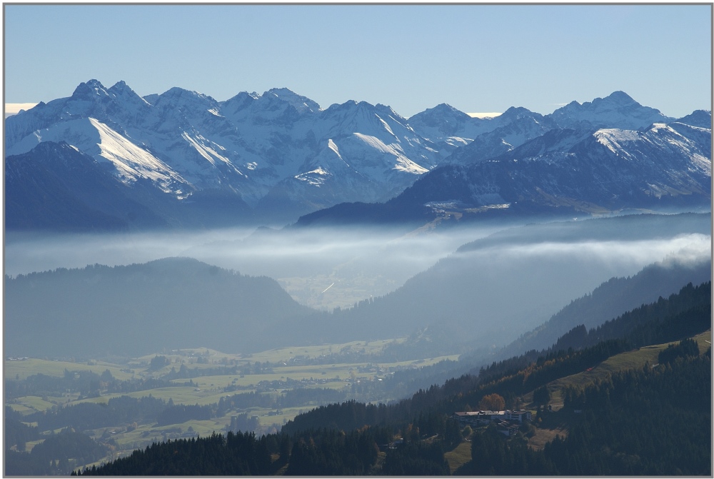 Blick von unserem Hausberg, dem Mittag