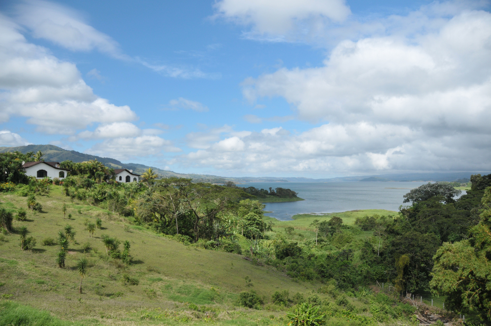 Blick von Westen über den Lago Arenal