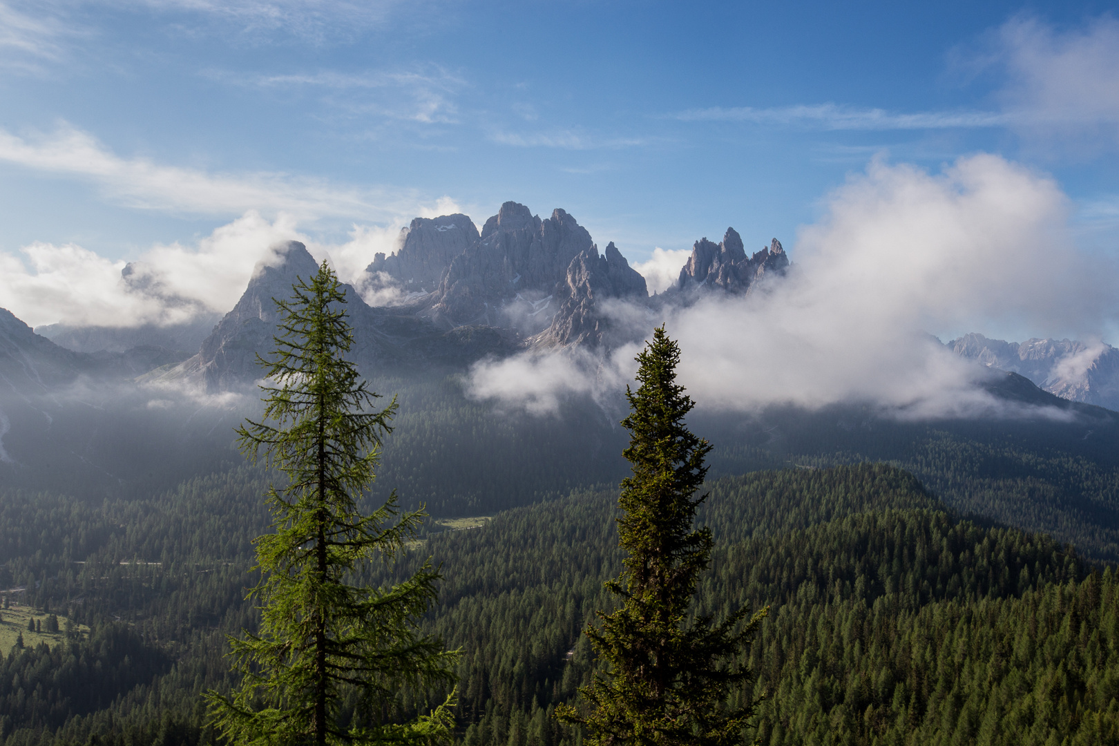 Blick zu den Cadini Spitzen