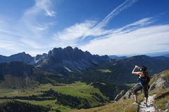 ... Blick zu den Geislerspitzen - Südtirol ...