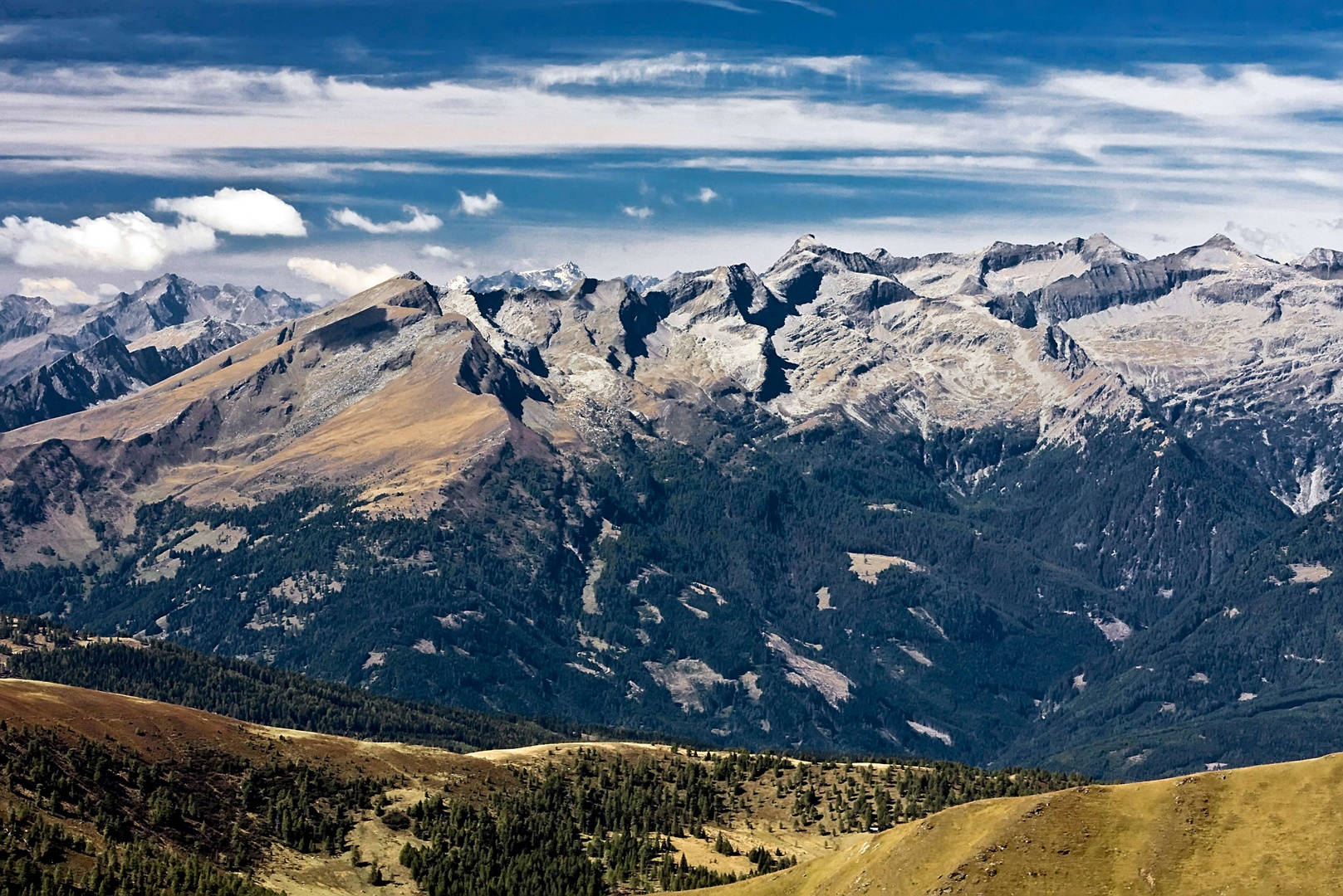 Blick zu den Hohen Tauern