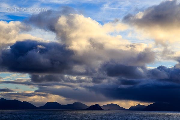 Blick zu den Lofoten, Hov