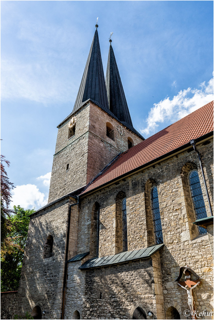 Blick zu den Turnspitzen Klosterkirche St. Peter und Paul in Hadmersleben