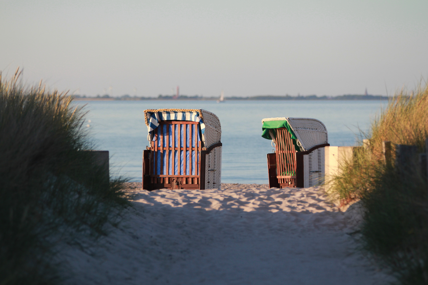 Blick zu Strand