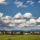 ......... " Blick zum Albtrauf mit Plettenberg...Lemberg...Klippeneck...Dreifaltigkeitsberg.....