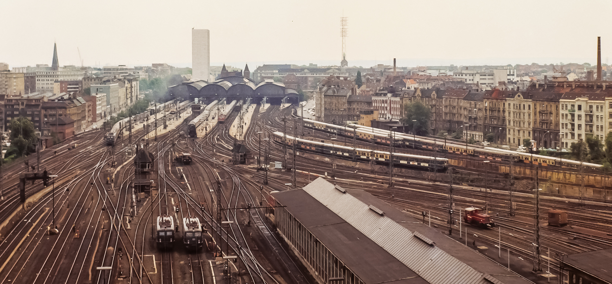 Blick zum Bahnhof