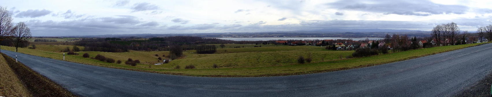 Blick zum Berzdorfer See