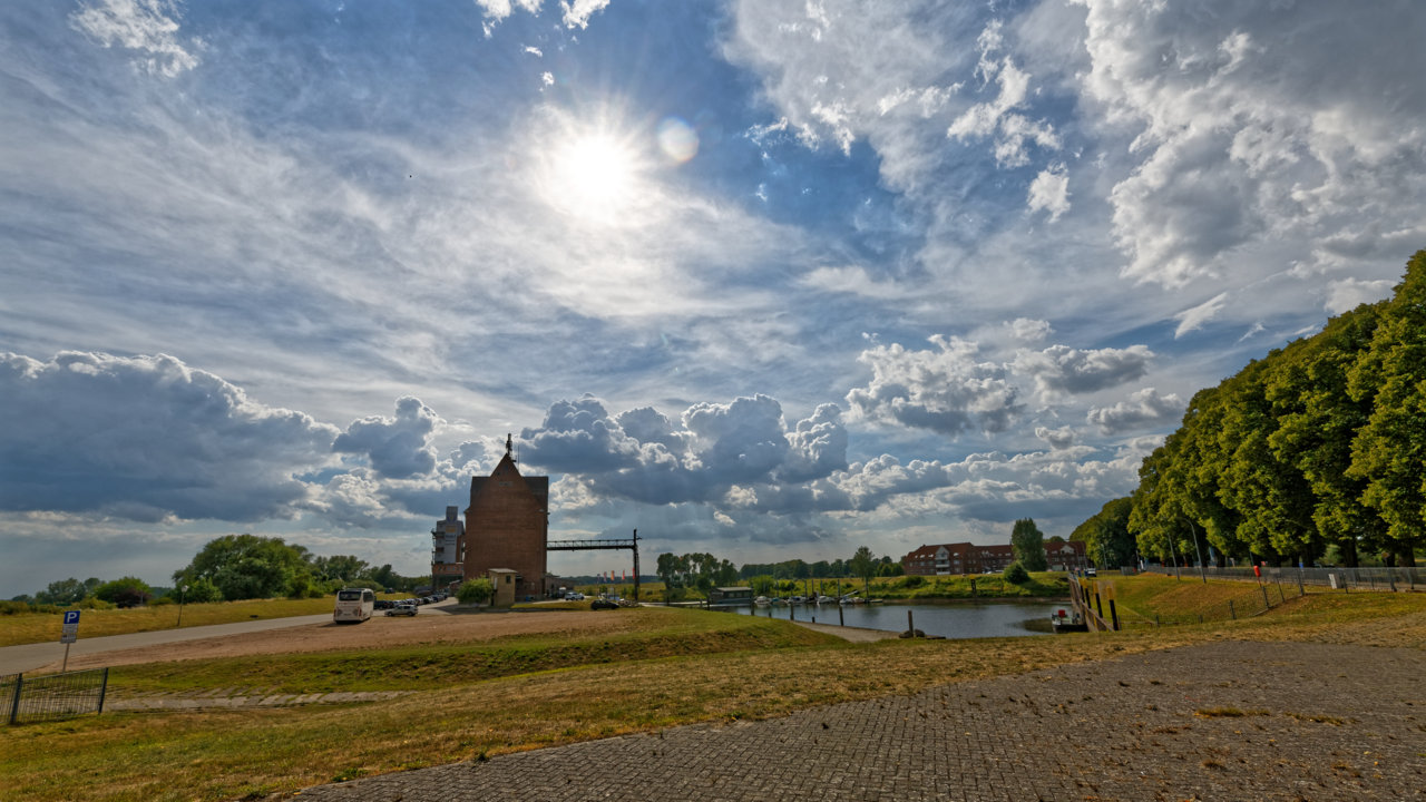 Blick zum Dömitzer Hafen