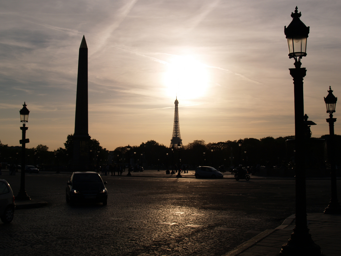 Blick zum Eiffelturm vom Place de la Concorde