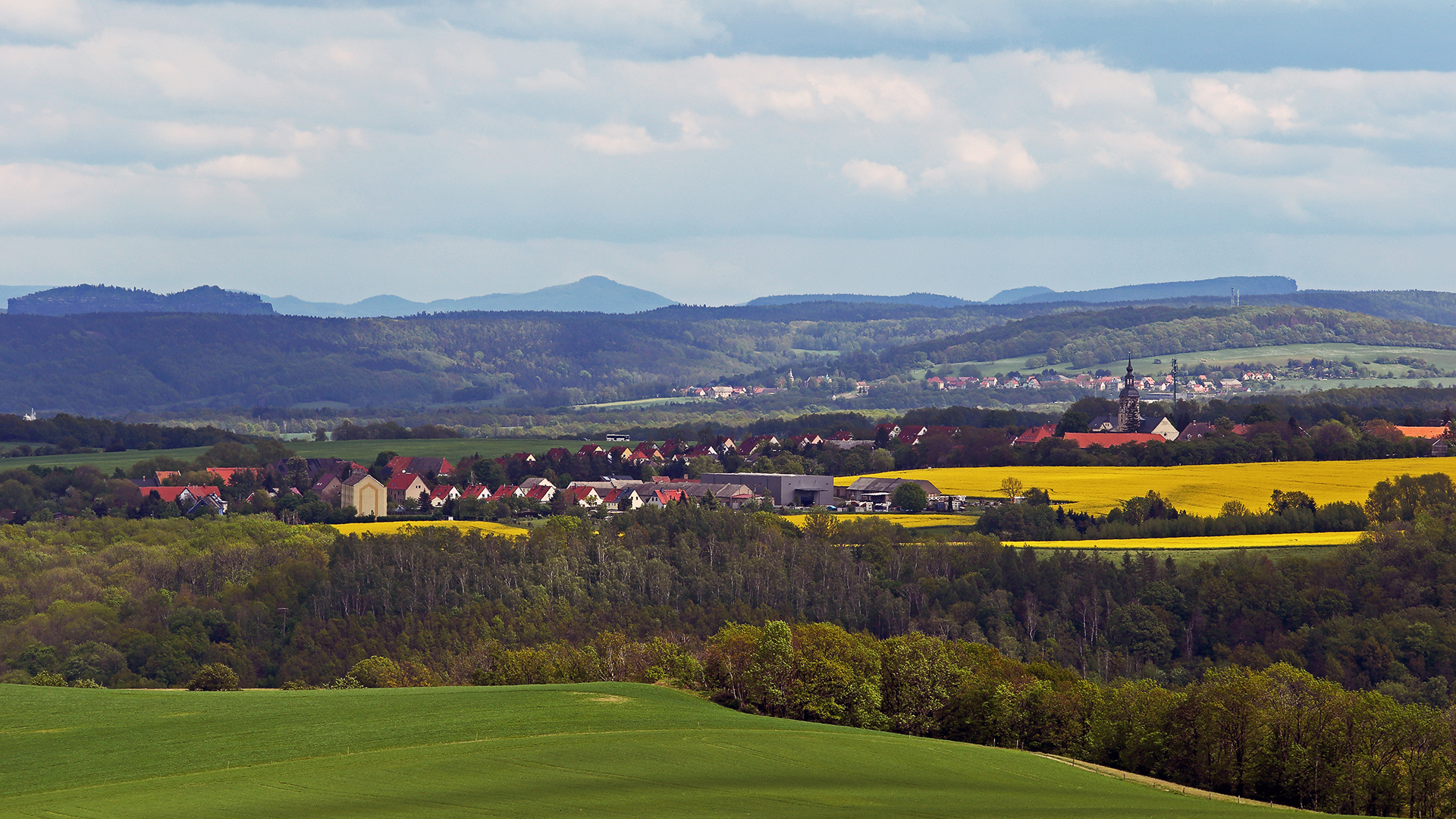 Blick zum Großen Zschirnstein ganz rechts...