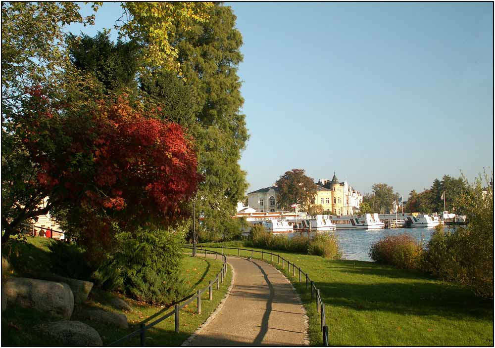 Blick zum Hafen der Weißen Flotte von Schwerin