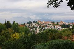 Blick zum Hügel Albaicin (Granada)