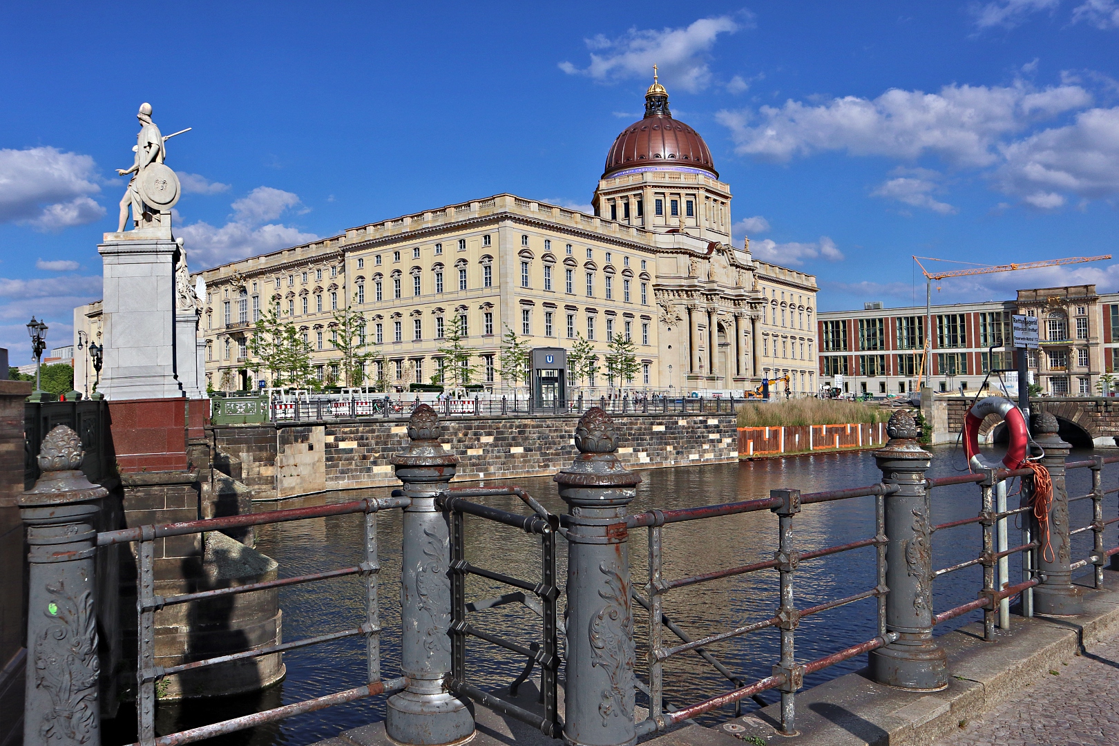 Blick zum Humboldt Forum (01)