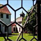 BLICK ZUM KLOSTERHOF VOM KREUZGANG