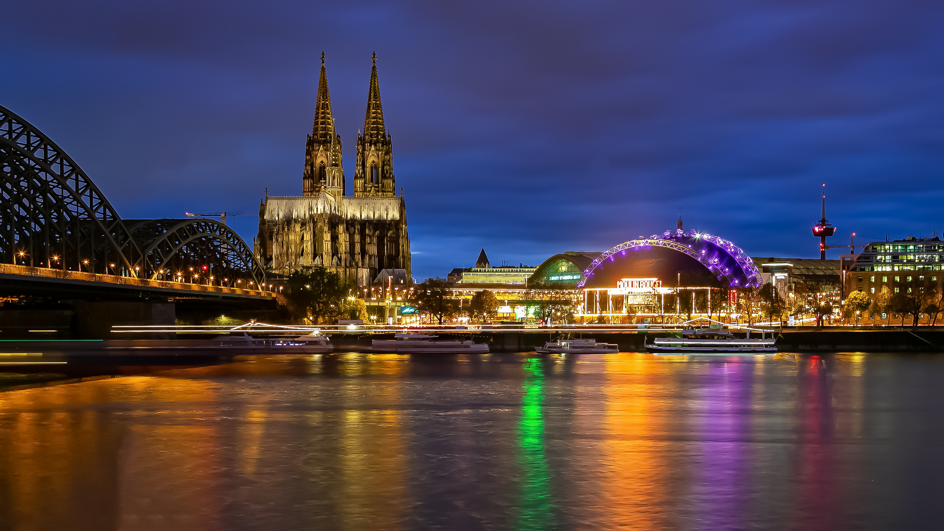 Blick zum Kölner Dom