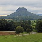 Blick zum Lilienstein auf dem Weg am frühen Morgen zur Bastei