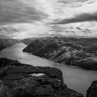 Blick zum Lysefjord vom Preikestolen