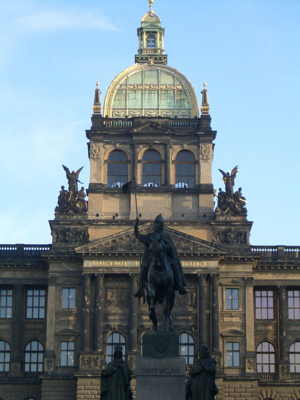 Blick zum Nationalmuseum, auf Herrn Wetzel