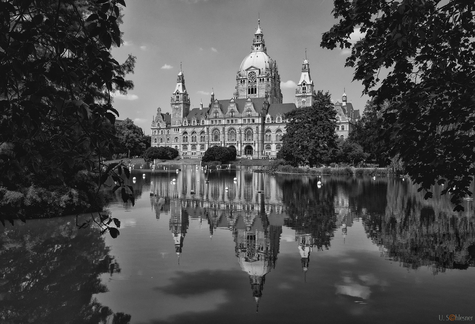 Blick zum Neuen Rathaus sw