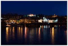 Blick zum Parlamentsgebäude in Prag