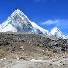 Blick zum Pumori (7161 m) vom Changri Gletscher