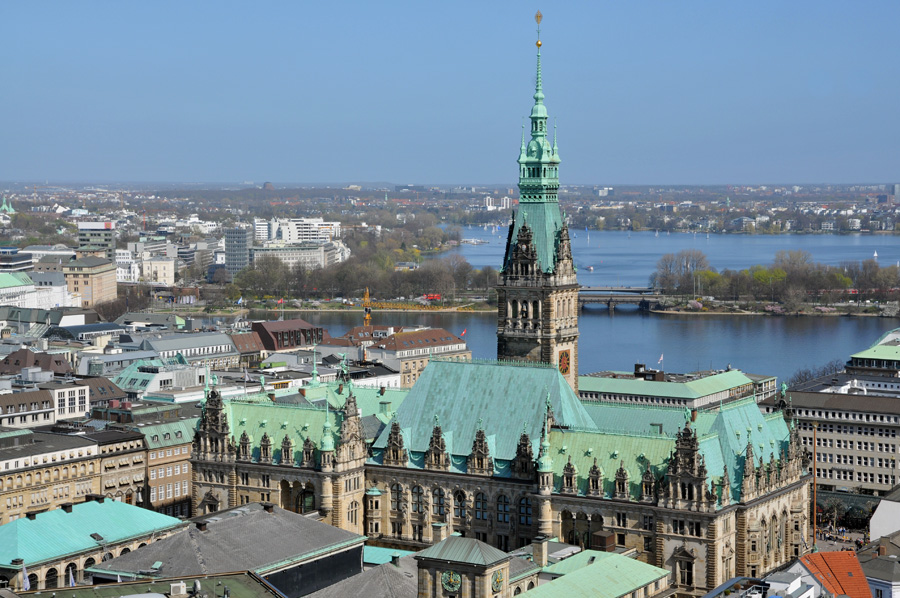 Blick zum Rathaus