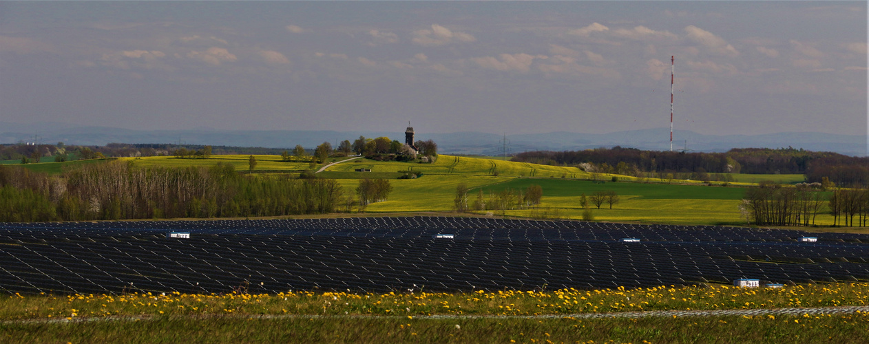 Blick zum Reuster Turm