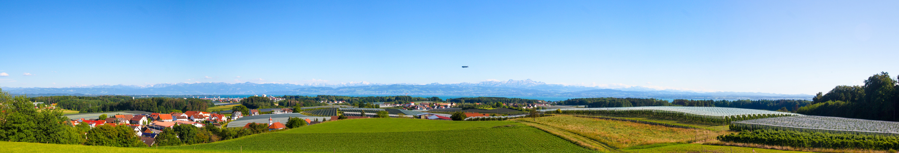 Blick zum Säntis über den Bodensee