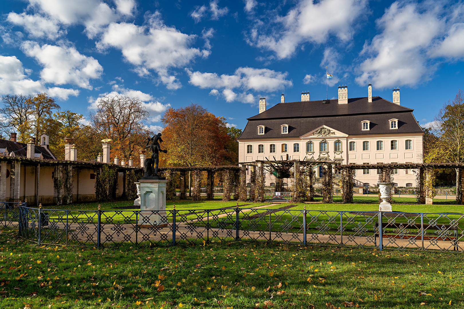 Blick zum Schloß Branitz...