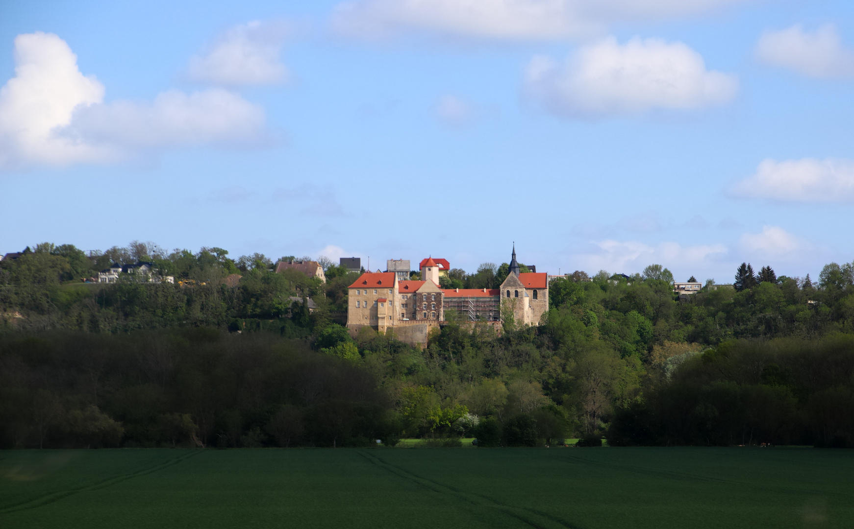 Blick zum Schloss Goseck