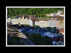 Blick zum Stadtplatz im Abendlicht