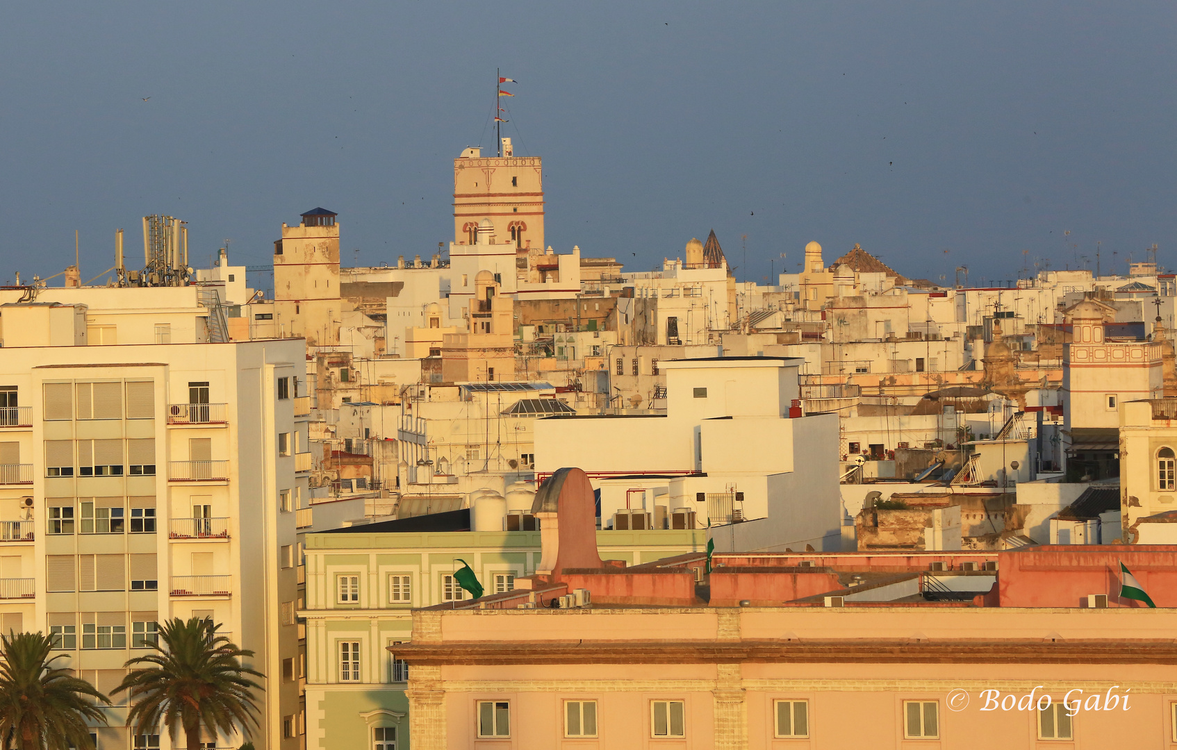 Blick zum Torre Tavira