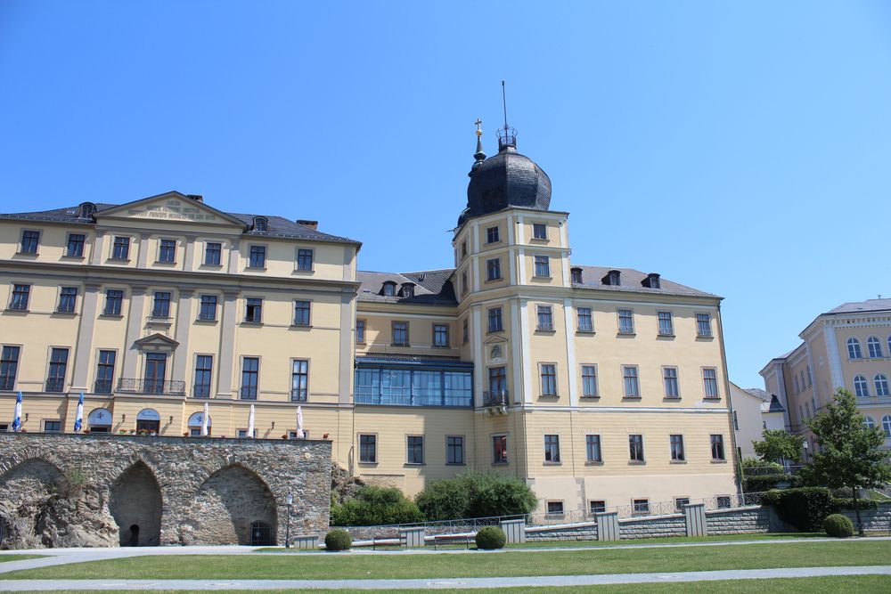 Blick zum Unteren Schloss Greiz